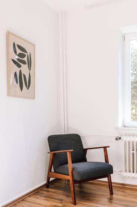 Komplett Neu: 2-Zi Zentral Im Altbau. 24H-Checkin Kiel Buitenkant foto